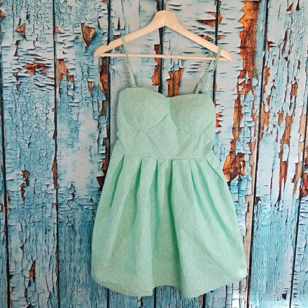 🛍NO Boundaries Convertible Spring Dress